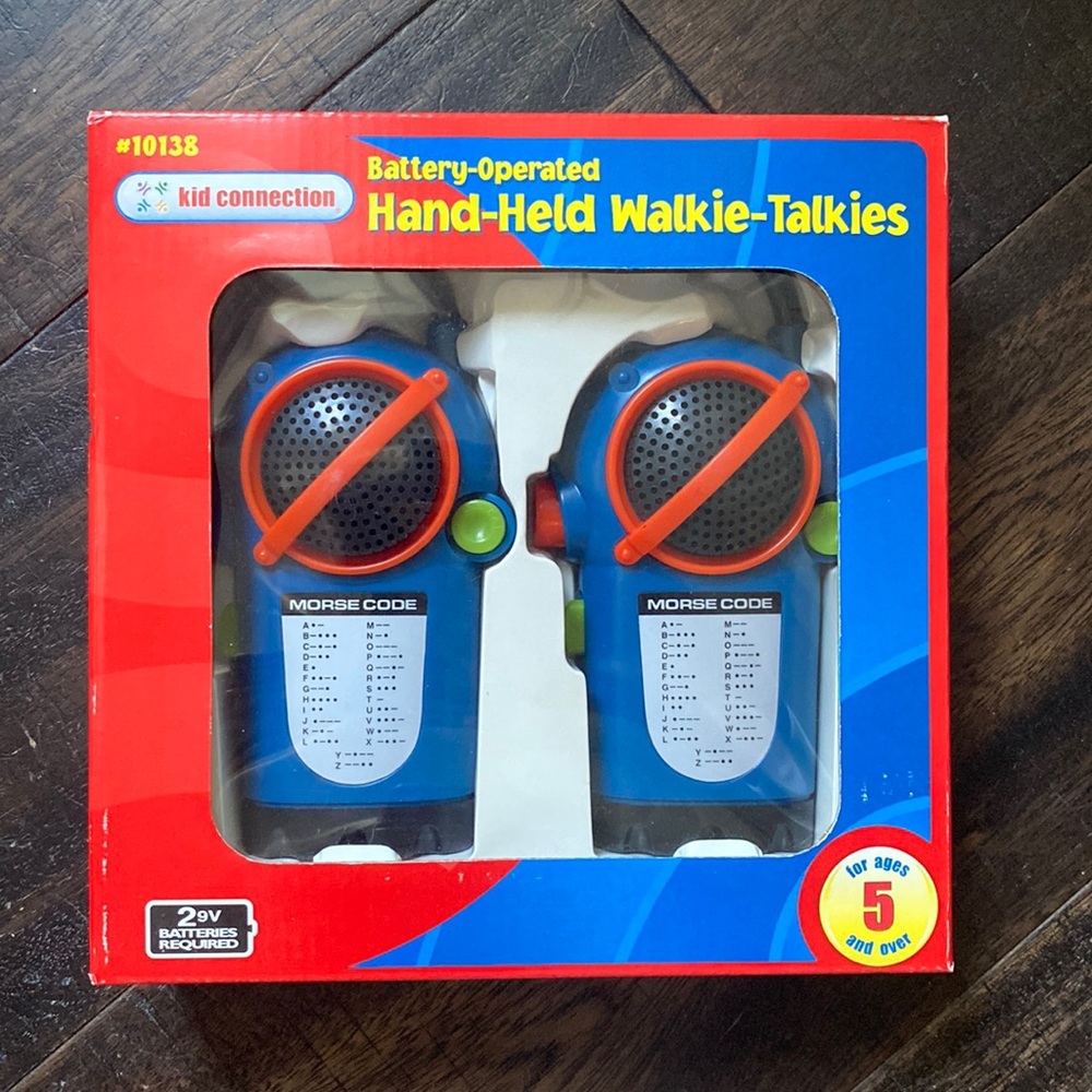 NWT Battery Operated Walkie Talkie Set